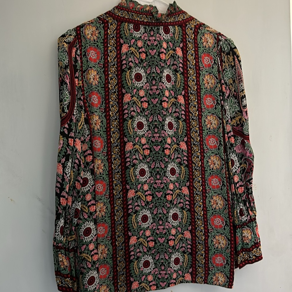 alice + olivia
Reilly Flower Pot-print blouse in Small - Picture 9 of 15